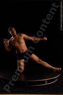 kneeling reference poses of garson01